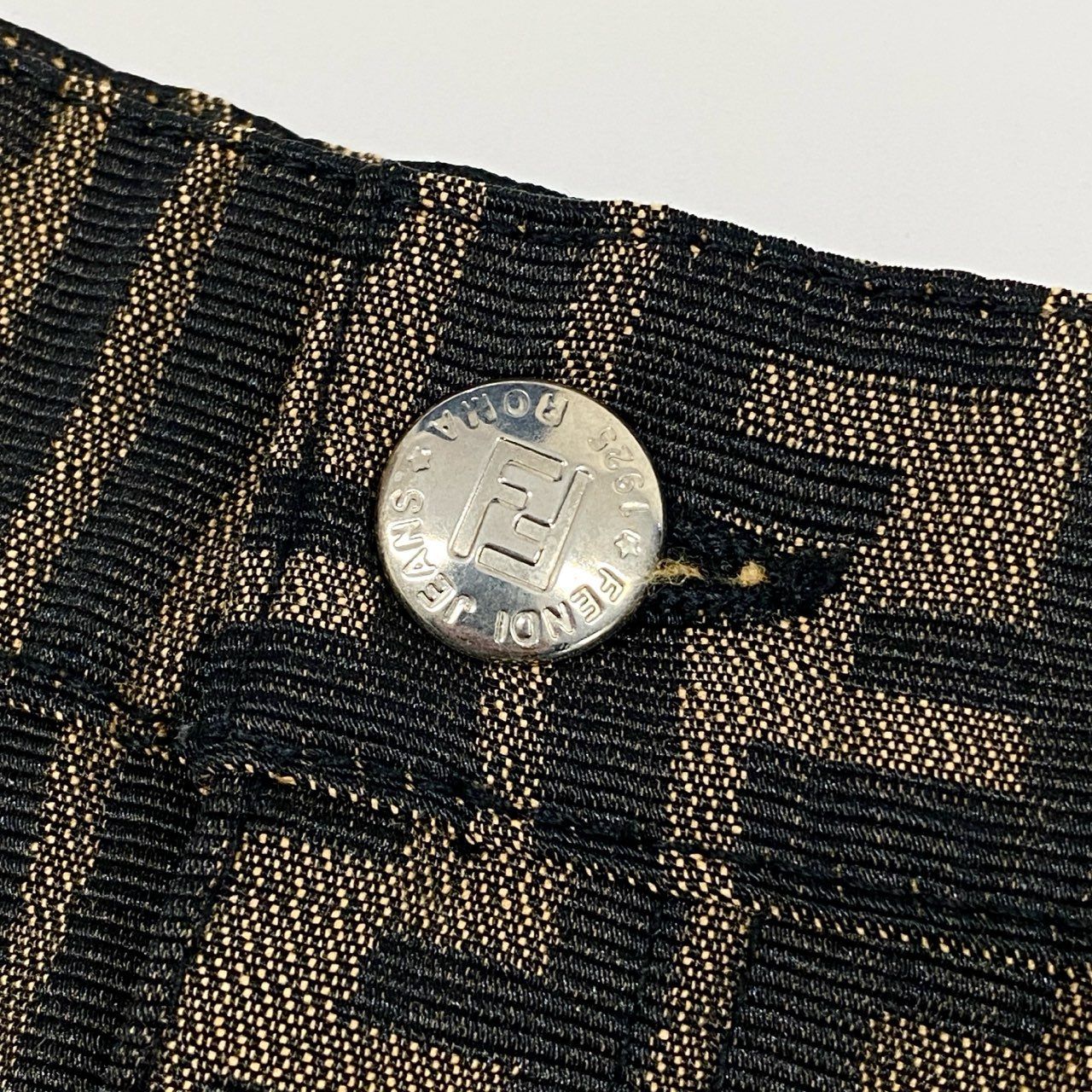 54b7 FENDI フェンディ タイトミニスカート ズッカ柄 FFロゴ Zucca