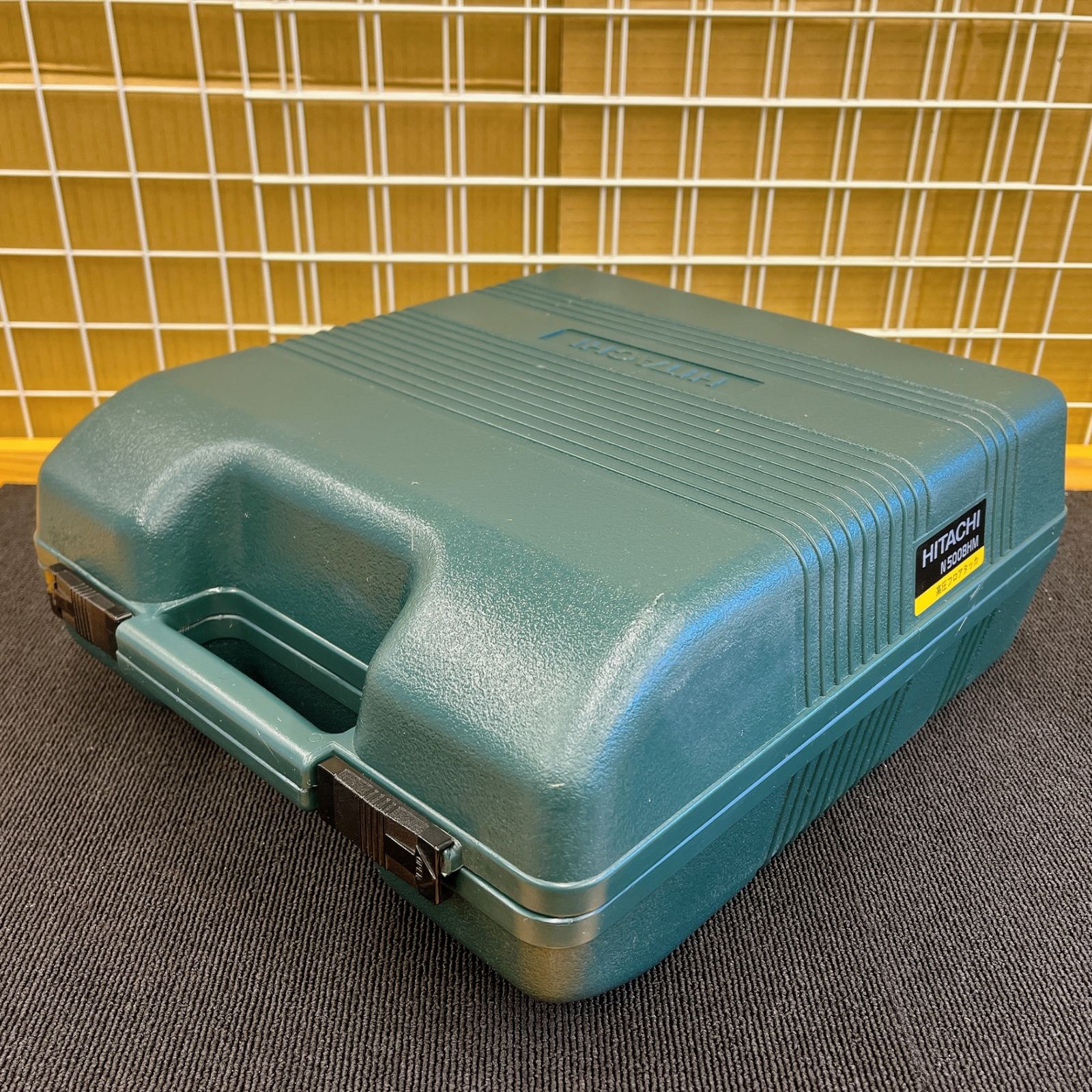 高圧フロアタッカ