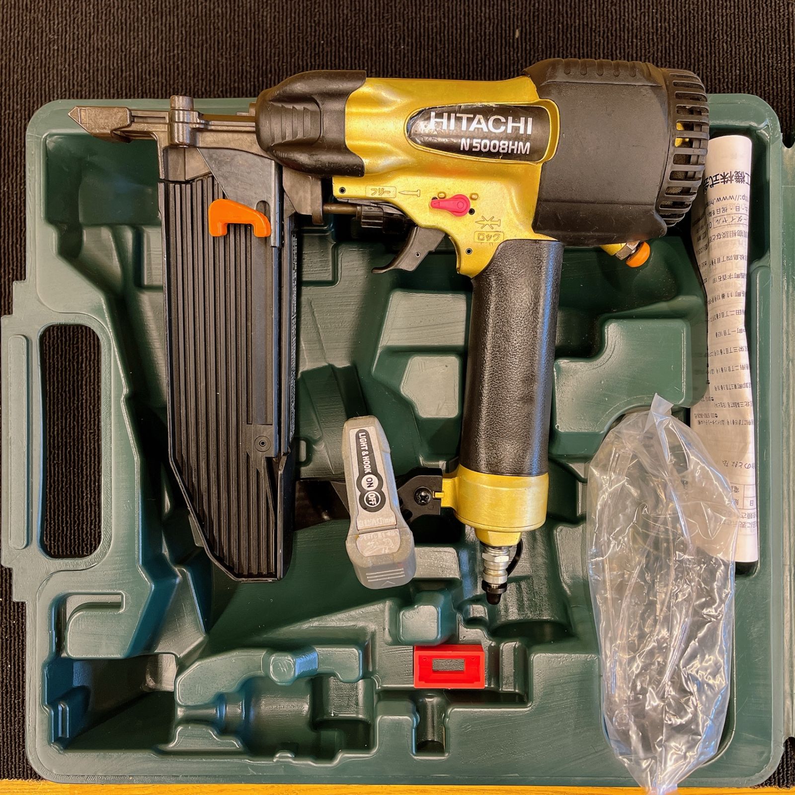 高圧フロアタッカ ケース付き