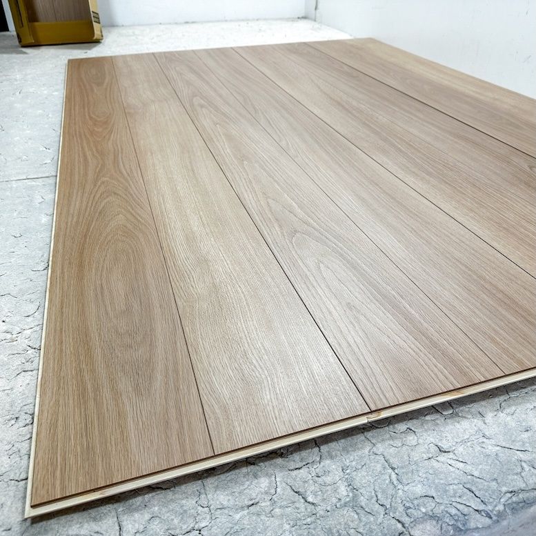 フローリング ラシッサ