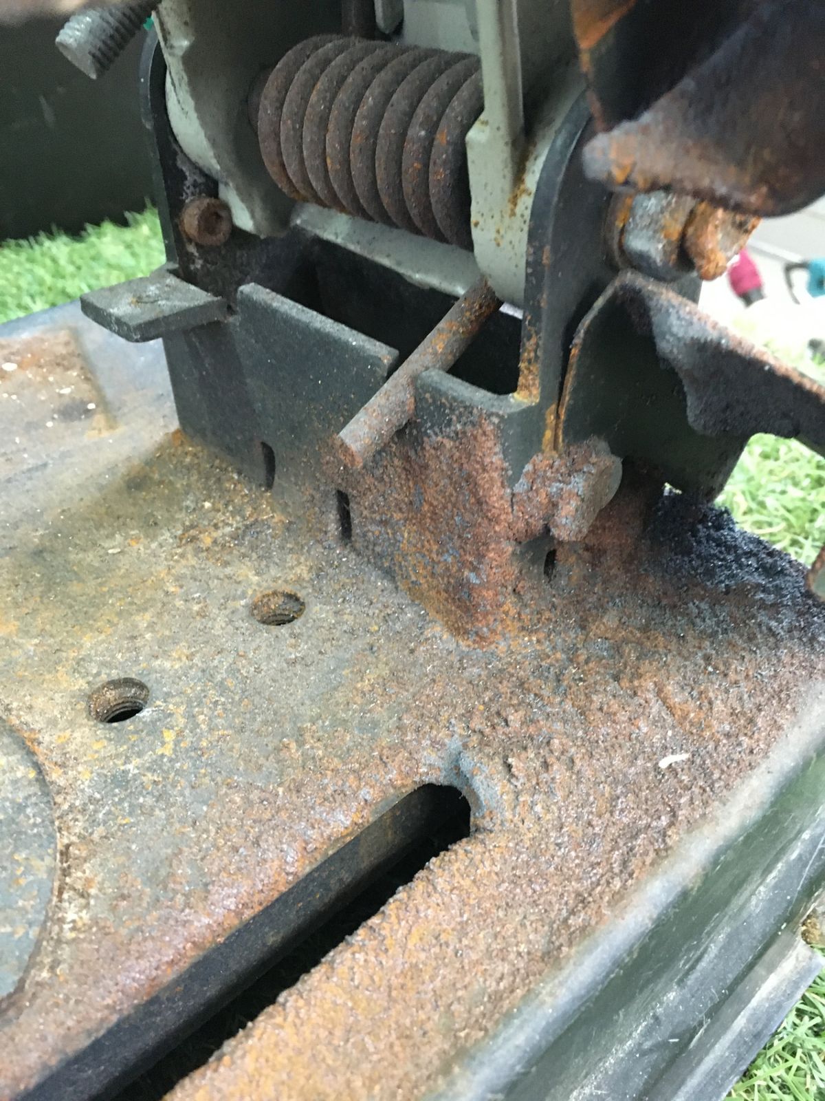 金のカッター 高速切断機