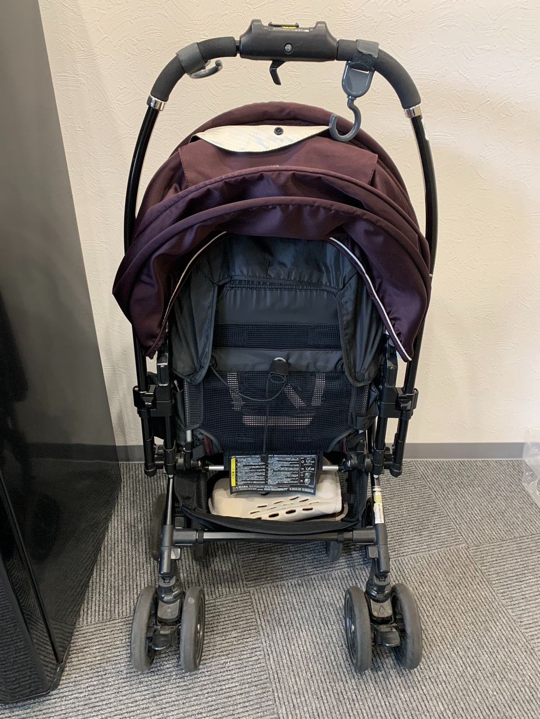 送料込 コンビ ベビーカー オート4キャス 軽量ハイシート エッグショック搭載