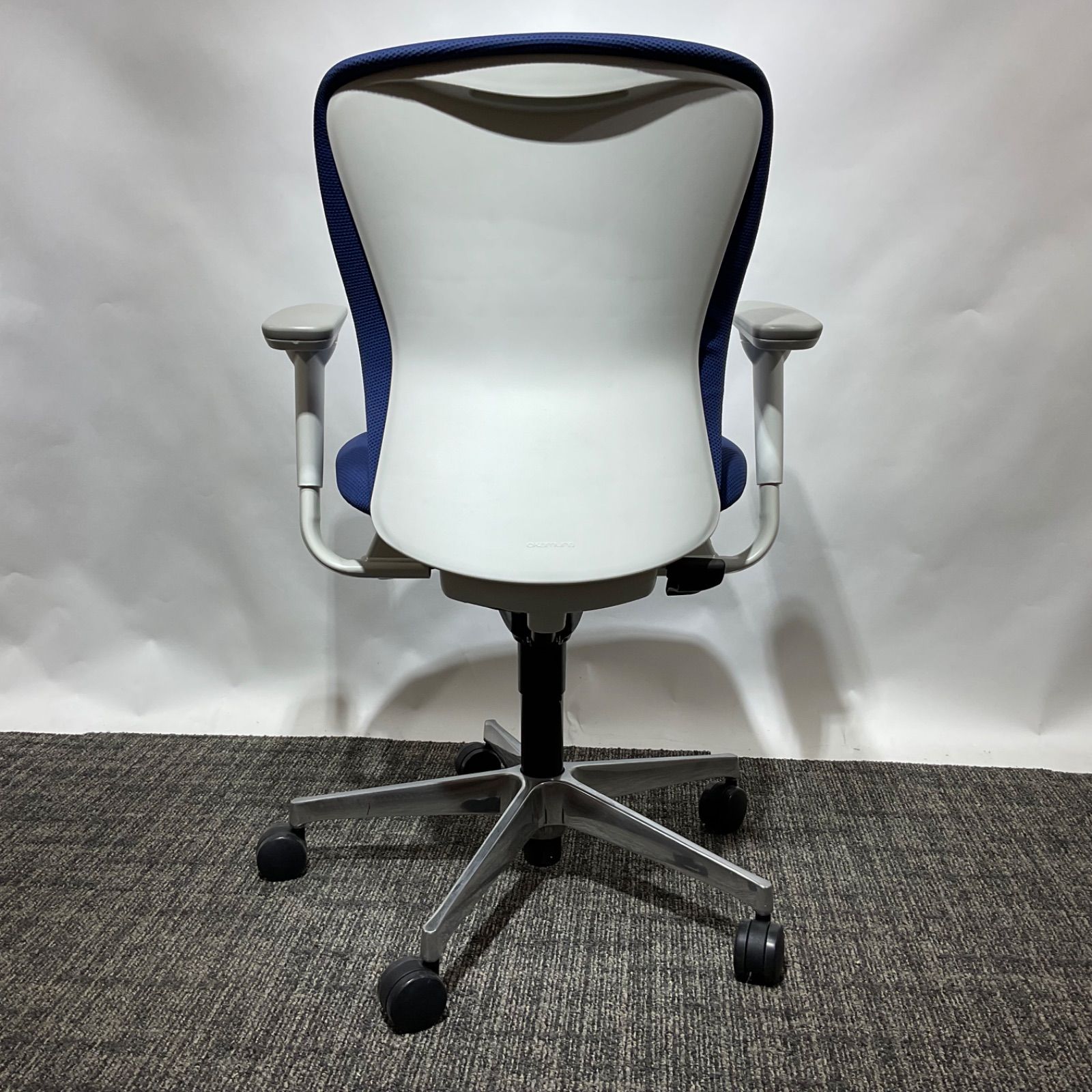  在庫数残り1点 OKAMURA オカムラ Sulato スラート 動作良好 清掃済み 学生用椅子 オフィスチェア ワークチェア 椅子 チェア