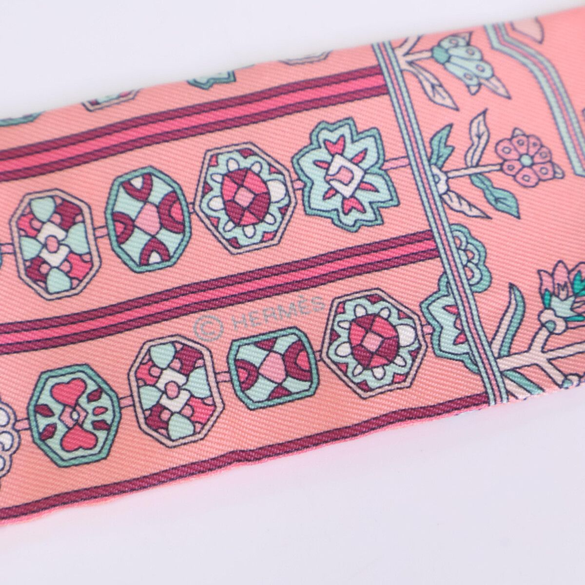 HERMES エルメス 【美品】Tapis Persans ペルシャ絨毯 シルク ツイリー