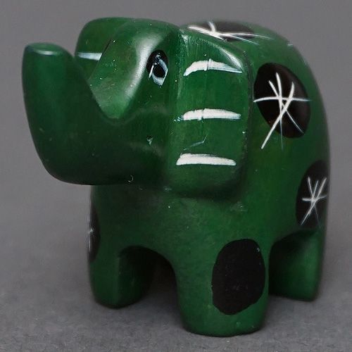 アフリカ ケニア ソープストーン 象 ゾウ グリーン系 緑 ※柄アソート