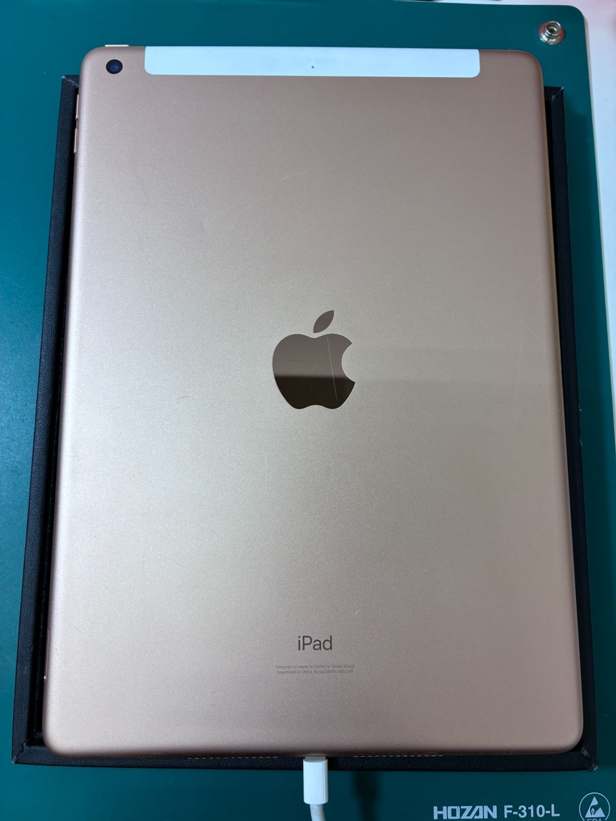 Apple iPad 第8世代　ゴールド ムスビー｜iPad (第8世代) ゴールド 128GB Wi-Fiモデル バッテリー98