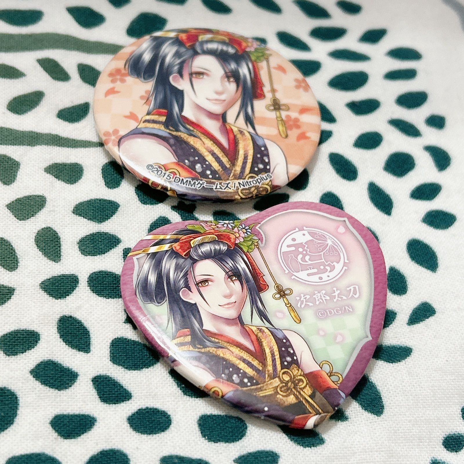 新品☆刀剣乱舞【次郎太刀】EDイラスト缶バッジ☆2点セット 【公式通販】