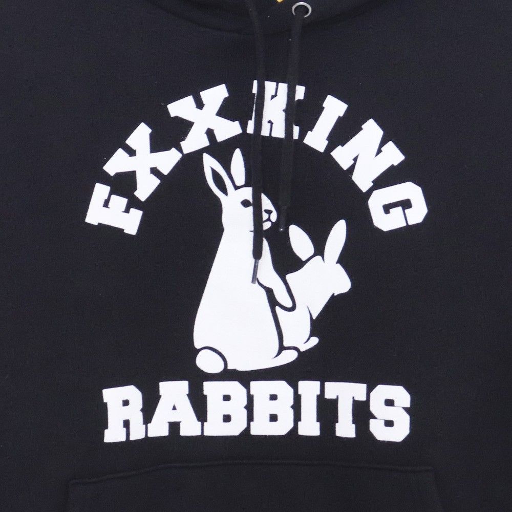 FR2 fxxking rabbits カレッジロゴパーカー Lサイズ ブラック - メルカリ