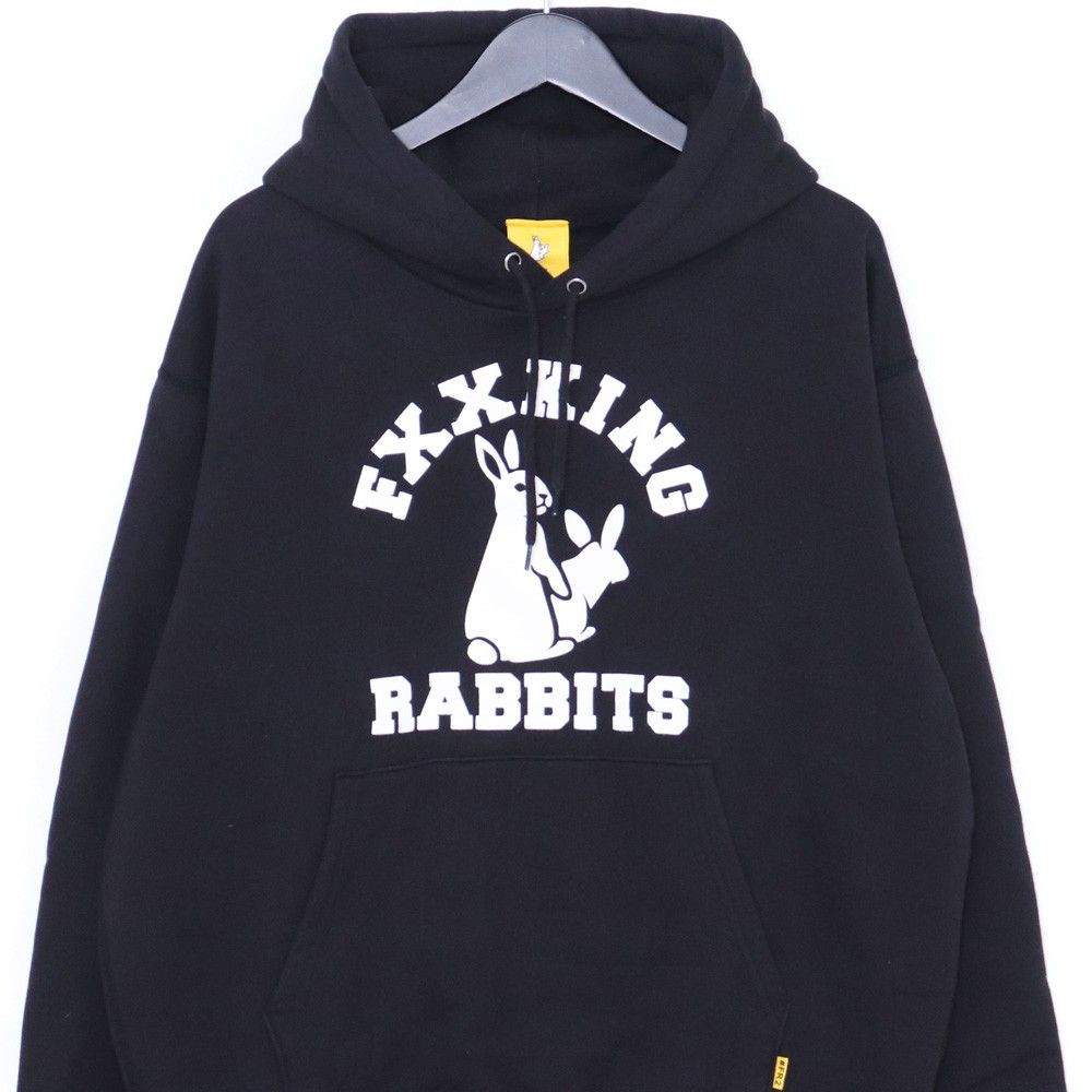 FR2 fxxking rabbits カレッジロゴパーカー Lサイズ ブラック - メルカリ