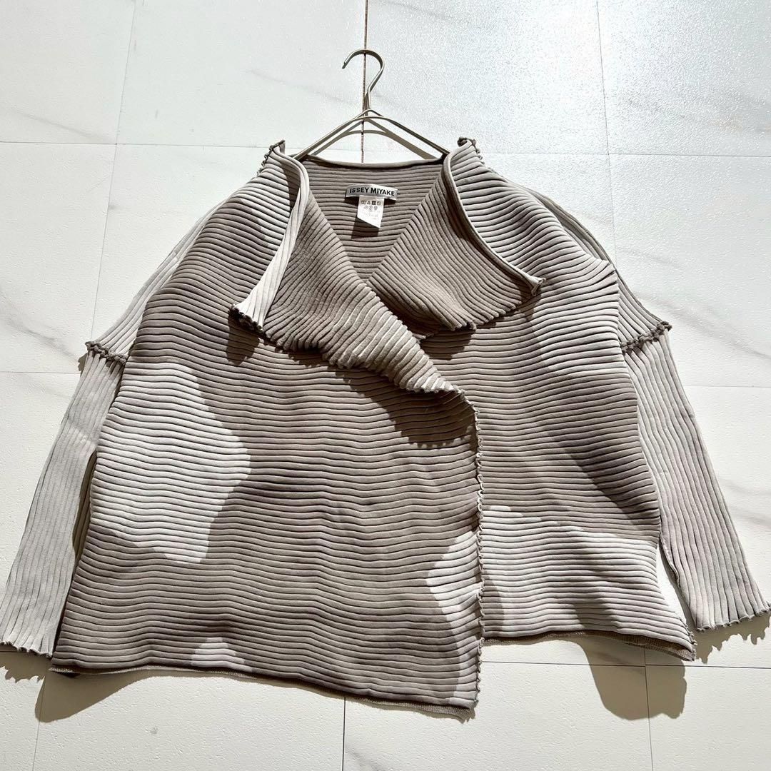 ISSEY MIYAKE（ノーカラージャケット）のフリマアイテム一覧 ISSEY