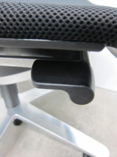 ONチェア 可動肘付ONチェア