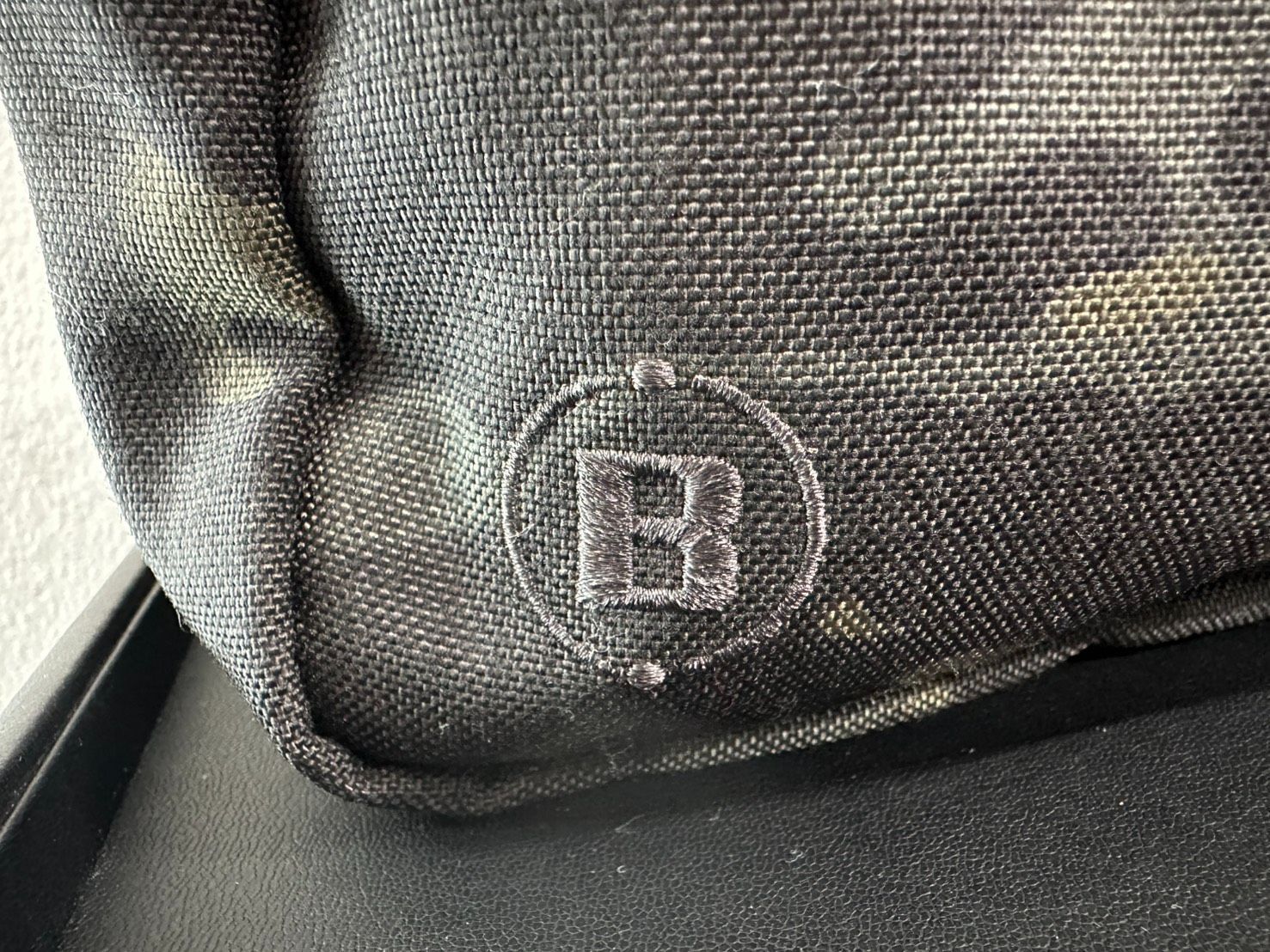 マルチカムブラック