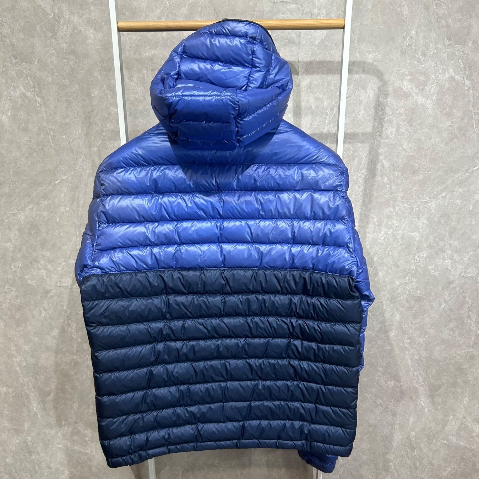 MONCLER モンクレールライトダウンジャケットブルーネイビー2 【公式通販】
