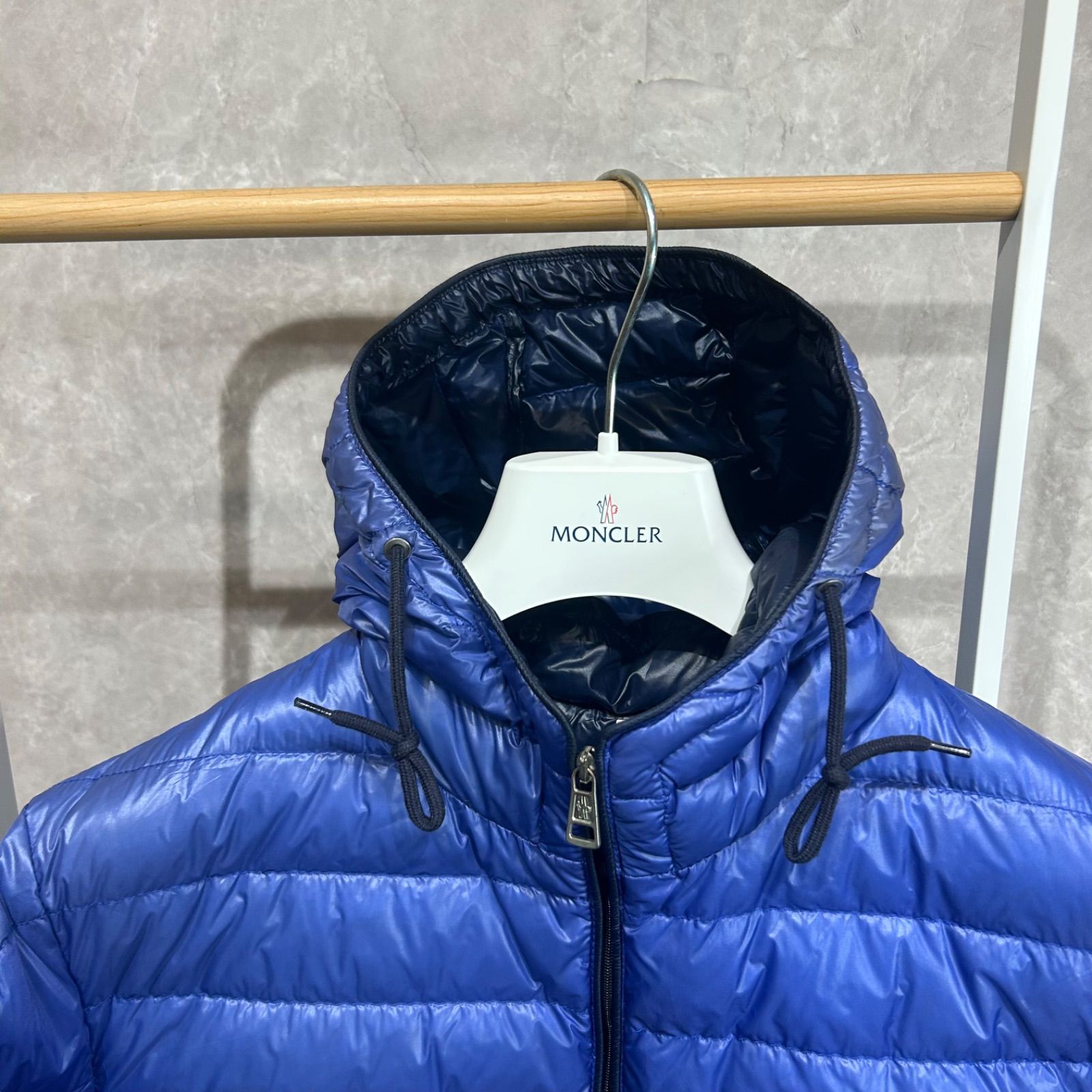 MONCLER モンクレールライトダウンジャケットブルーネイビー2 - メルカリ
