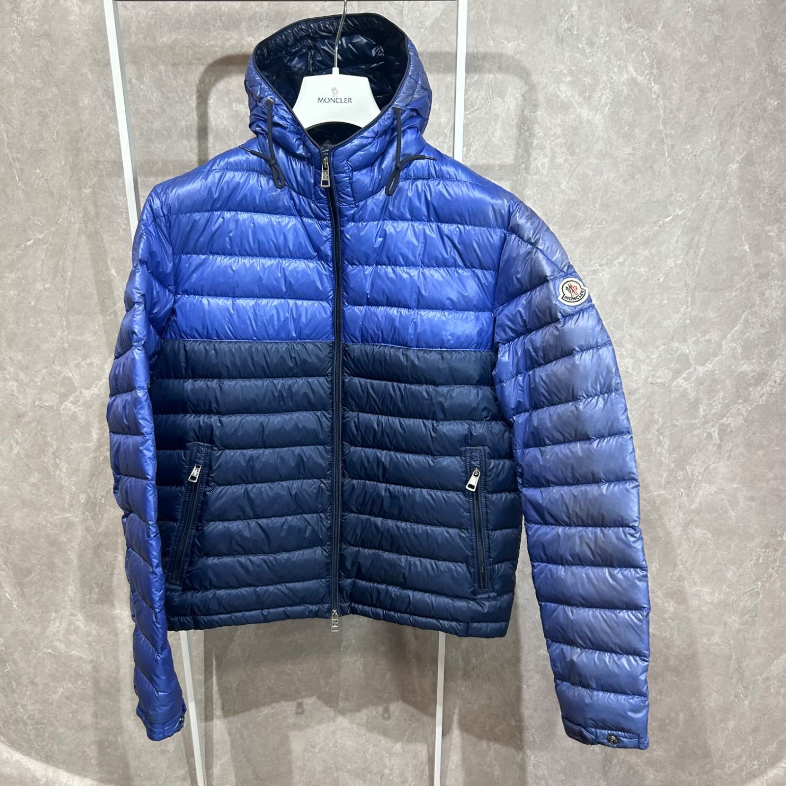 MONCLER モンクレールライトダウンジャケットブルーネイビー2 - メルカリ