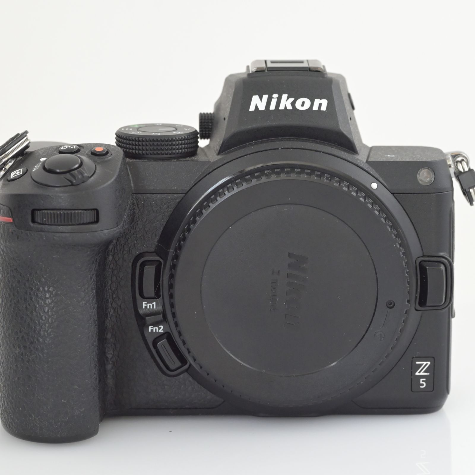 ミラーレス一眼レフ Nikon Z5 本体ボディ と充電器 - メルカリ