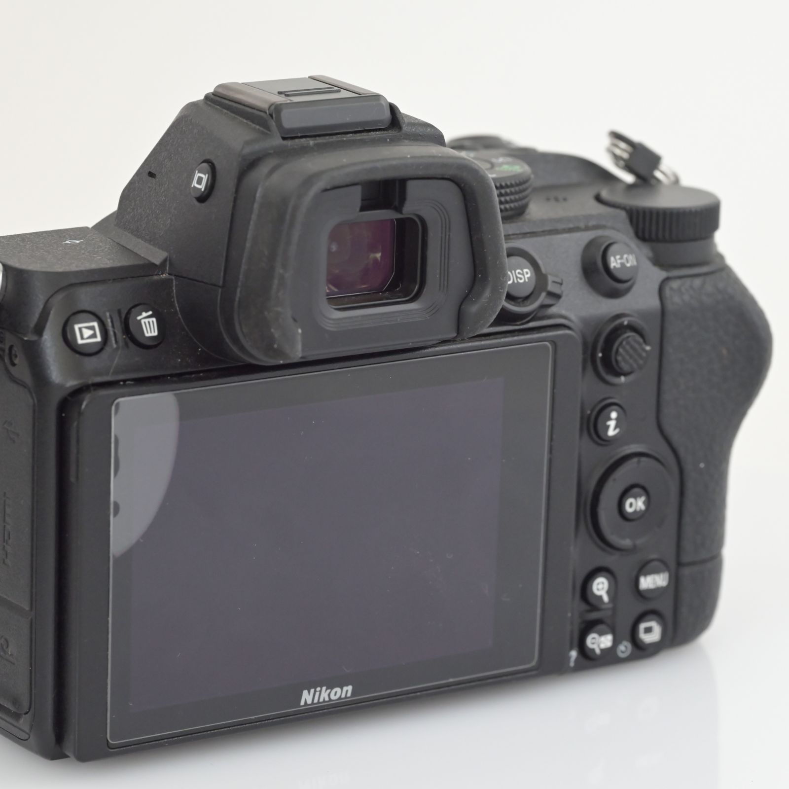 ミラーレス一眼レフ Nikon Z5 本体ボディ と充電器 - メルカリ