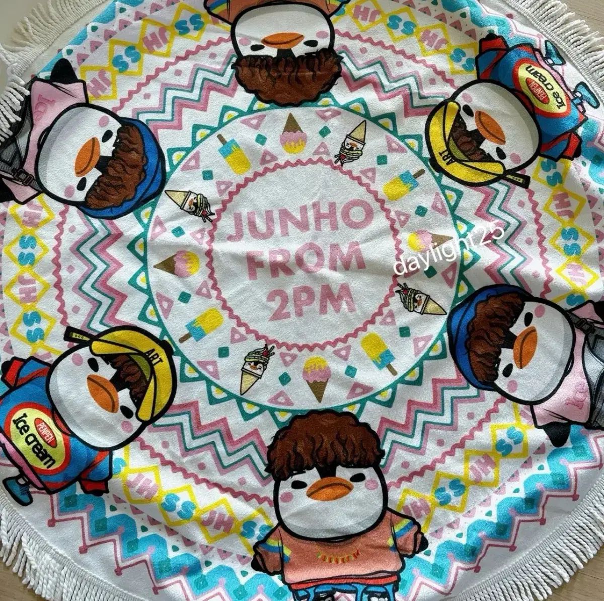 イ ジュノ ペンペン ラウンドタオル