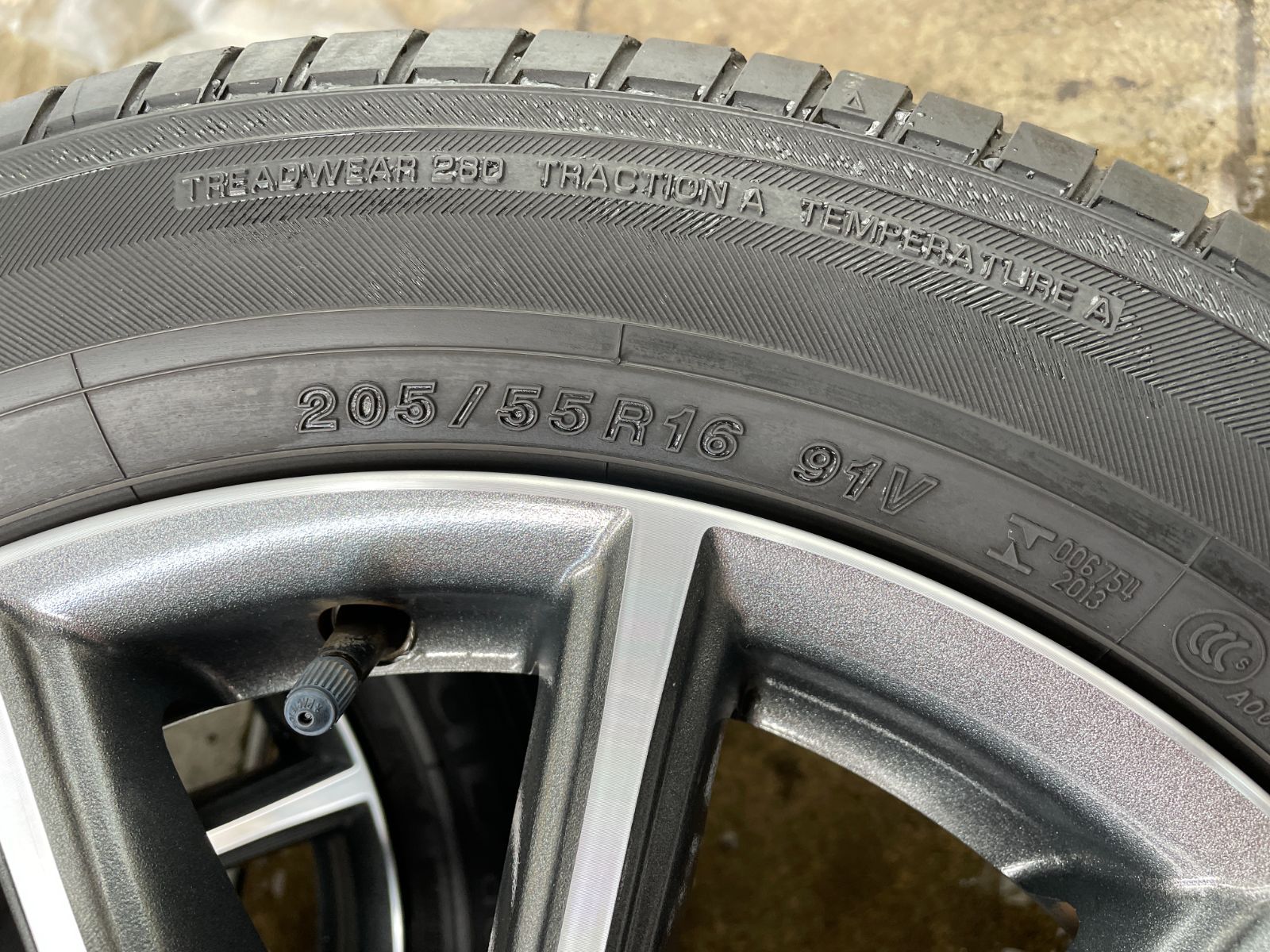トヨタ 86 ZN6 純正 ENKEI 16インチ 6.5J 5H PCD100 +48・YOKOHAMA dB