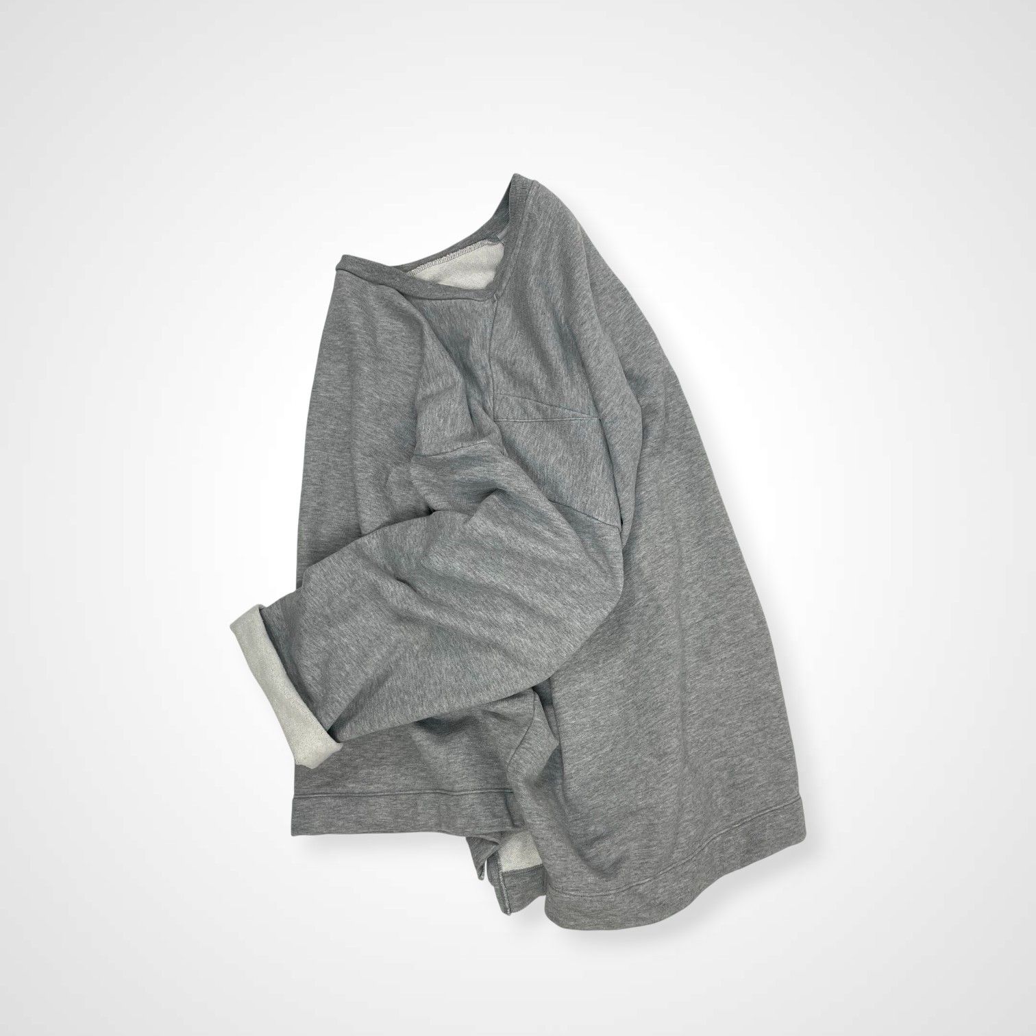 WELLDER ウェルダー / Flutter Tail Buck Side Tucked Crewneck グレー 
