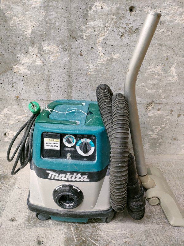◎マキタ 集じん機 粉じん専用 8L 484(P) 内部分解清掃および動作確認