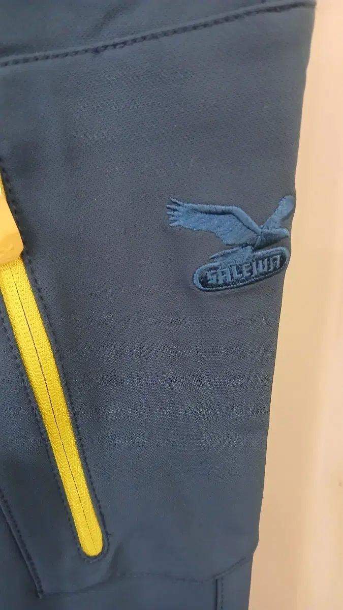 WA 살레와 SELEWA 네이비 DURASTRETCH 登山ズボン 状態良し