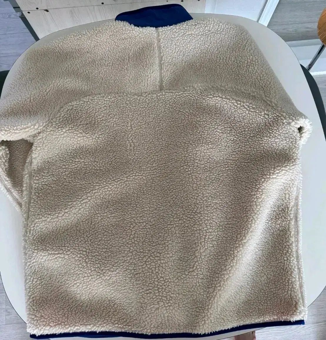 パタゴニア クラシック レトロX フリース ジャケット DARK NATURAL G DRAGON着用