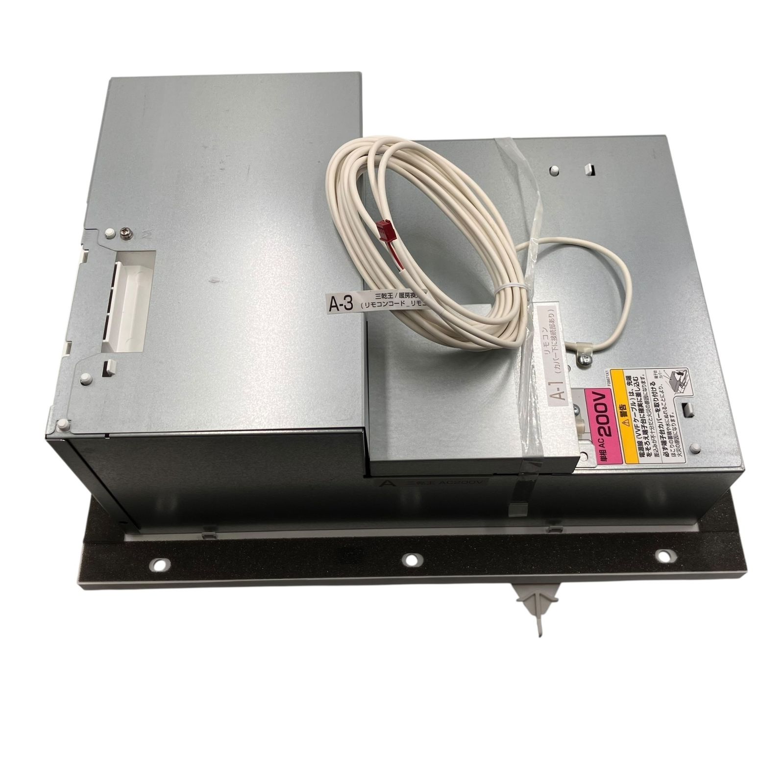 TOTO 浴室換気暖房乾燥機 AC 100 V 24時間換気対応 本体 フロントパネル 付属品写真通り