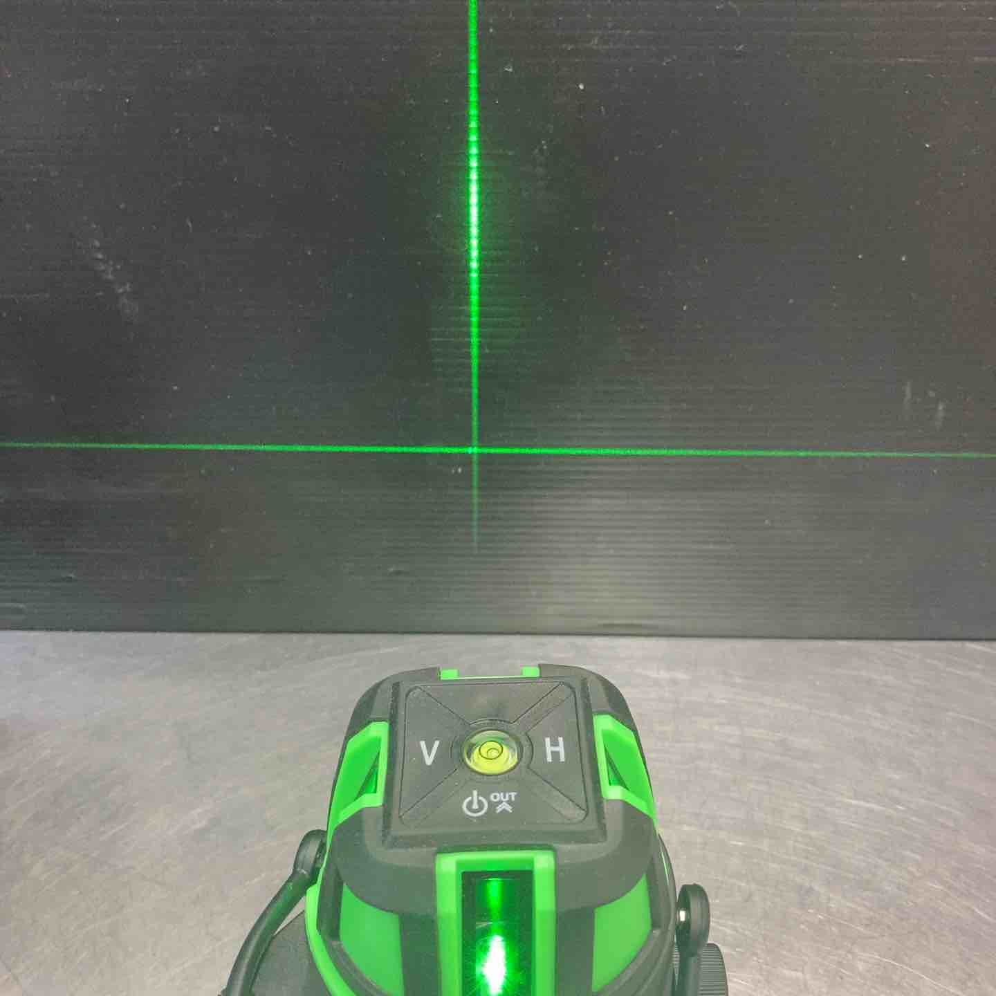  品 Elikliv レーザー墨出し器 バッテリー 付属 光学機器 計測 検査