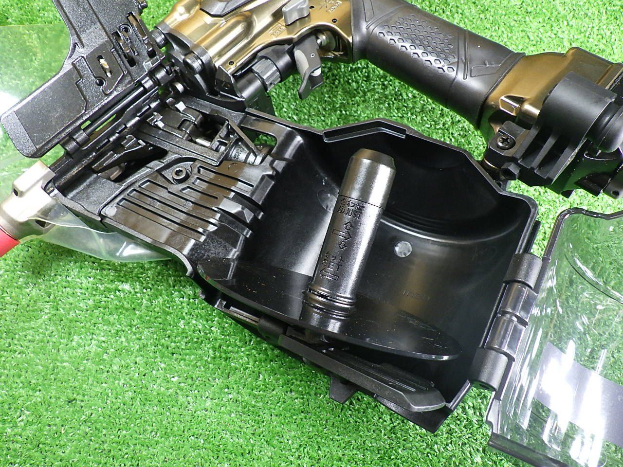 ハイコーキ 高圧ロール釘打機