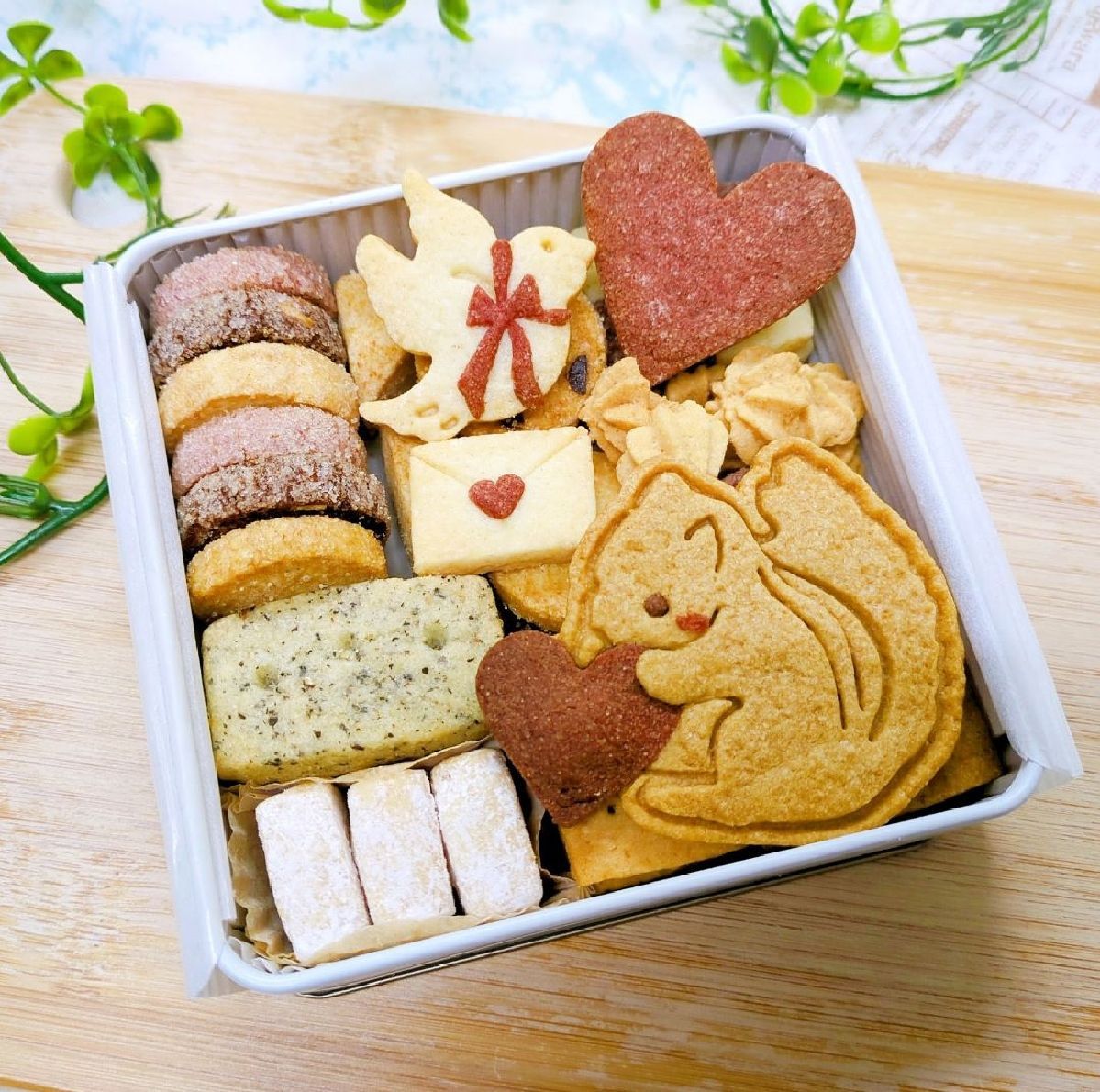 のり　バレンタイン缶【リスさんの贈り物】❮2月10日～11日発送❯✕４缶 バレンタイン クッキー缶 リスさんの贈り物 手作り＊2026 - メルカリ