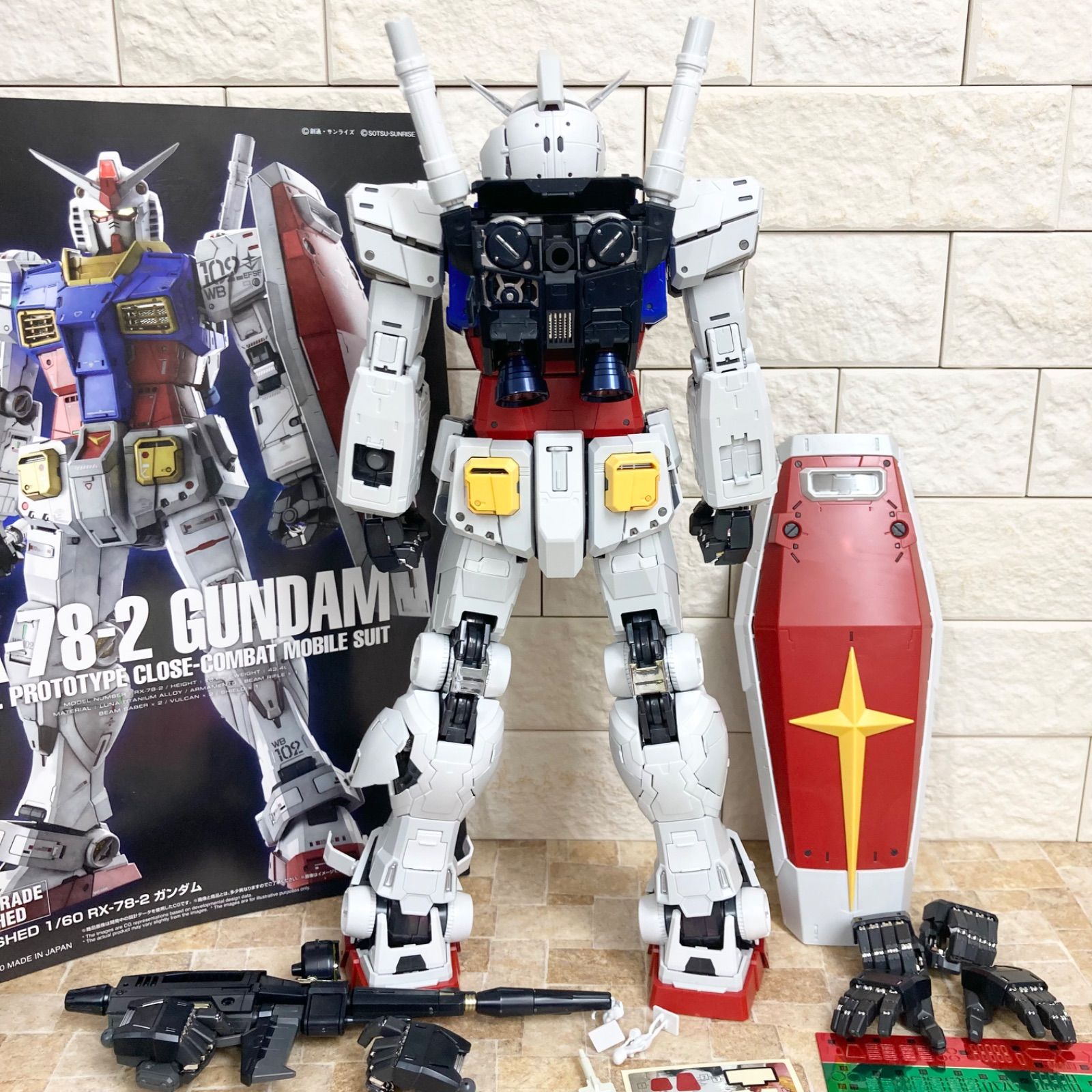 完成品】PG UNLEASHED 1/60 RX-78-2 ガンダム アンリーシュド
