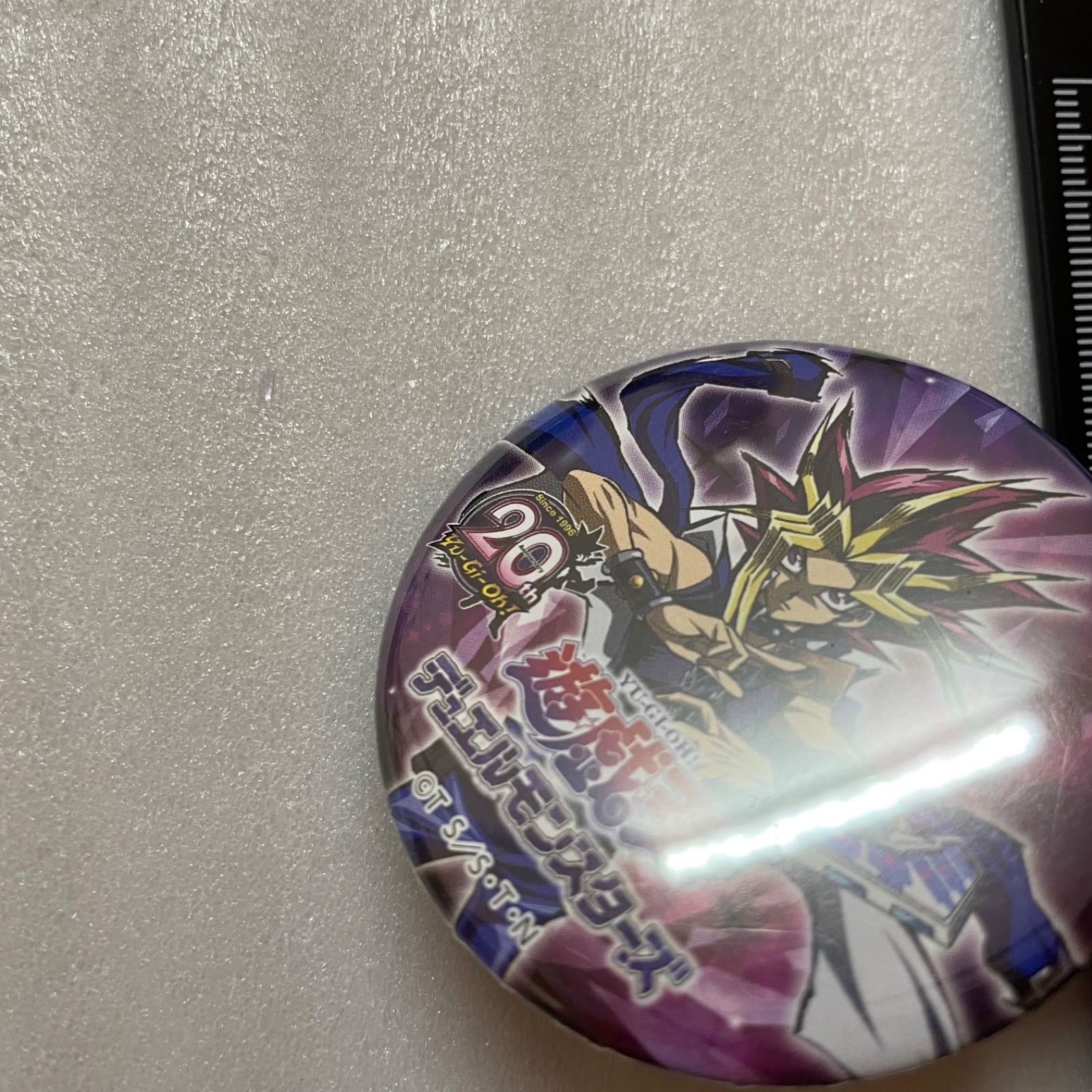 闇遊戯 缶バッジ 遊 戯 王デュエルモンスターズ 20 th 遊戯王 ジャンプフェスタ 2017 N 7 ピンズ ピンバッジ 缶バッジ キャラクターグッズ ゲーム おもちゃ グッズ