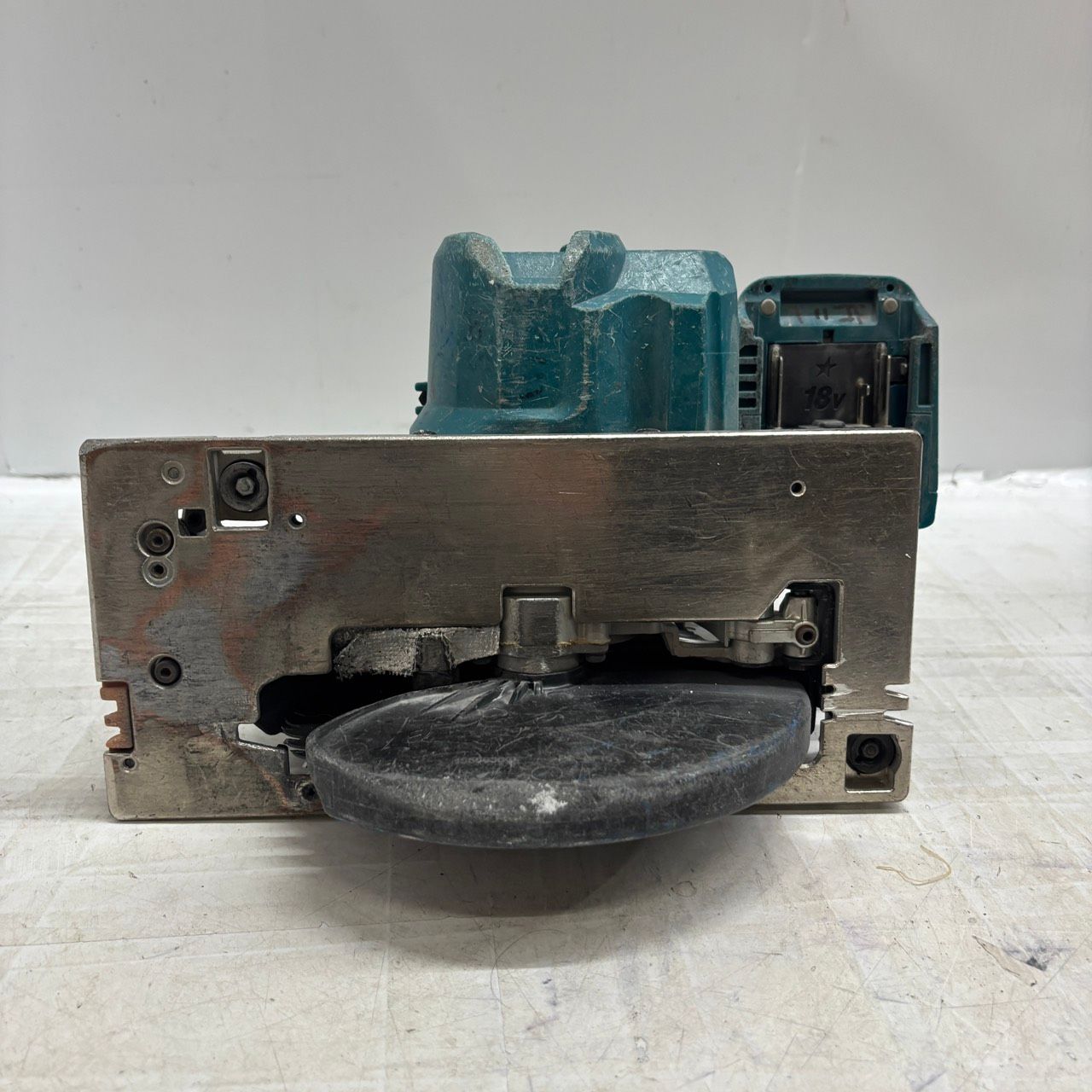  h 11992 マキタ 165 mm 充電式マルノコ HS 631 D 電動工具 その他 切断工具 切断機