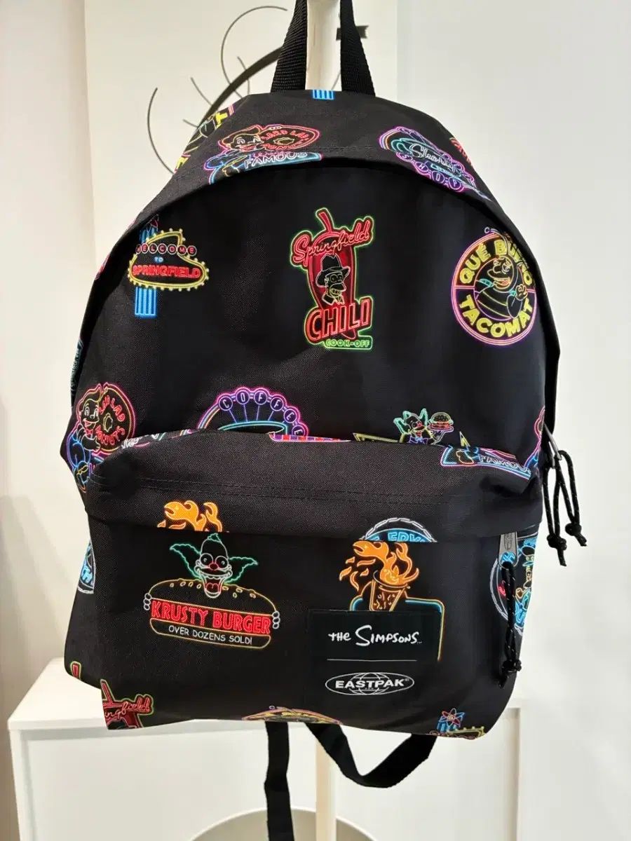EASTPAK x シンプソンズ コラボ バックパック ブラック
