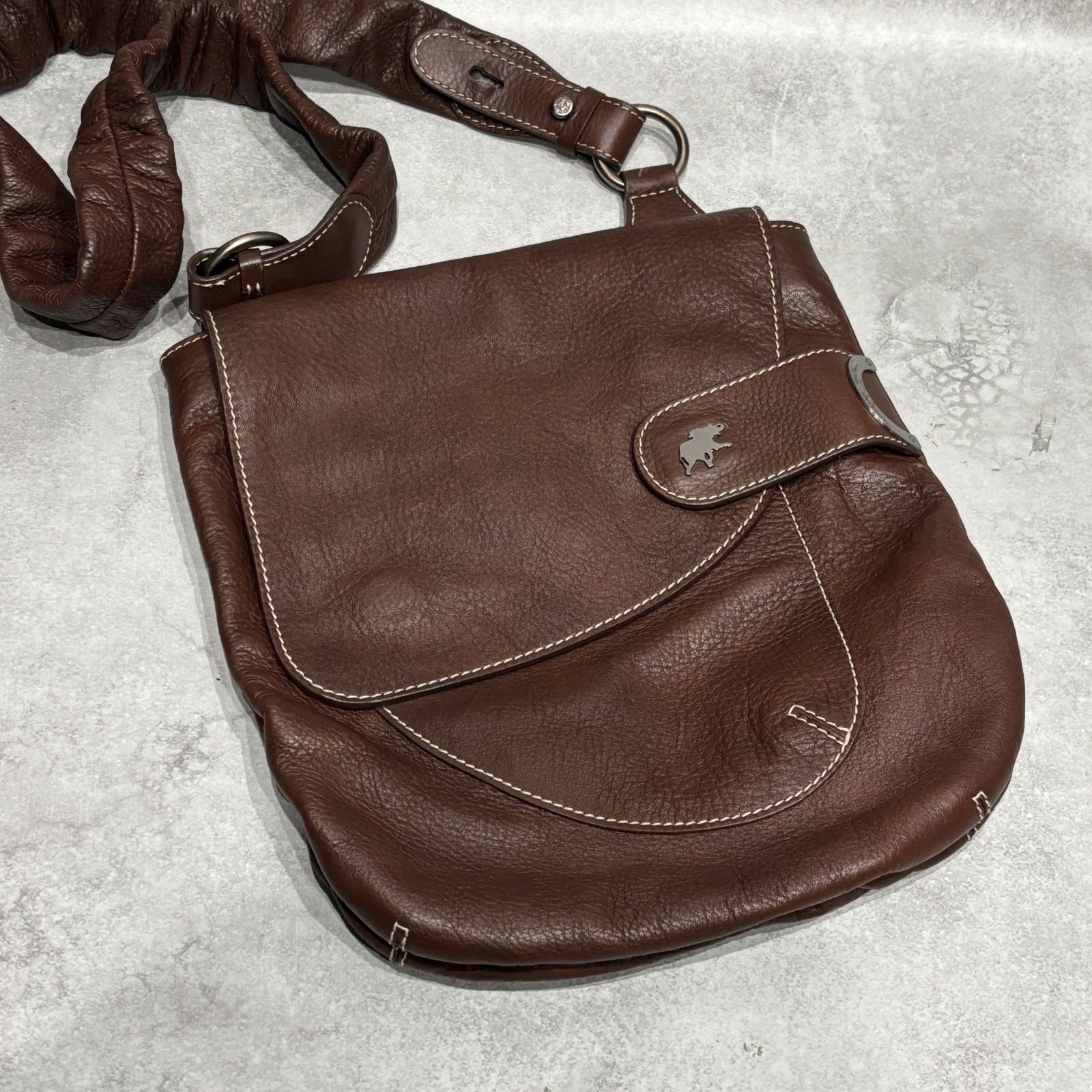 希少 HUNTING WORLD ハンティングワールド レザー ショルダーバッグ