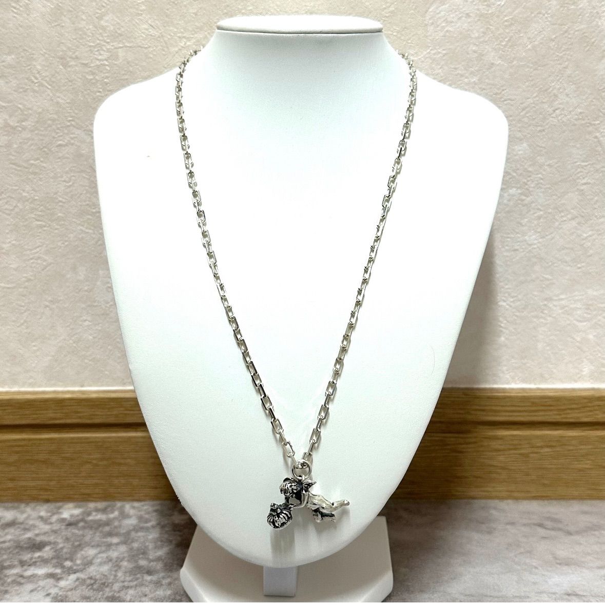 ロイヤルオーダー ネックレス ROYAL ORDER ANGEL HOLDING CROWN