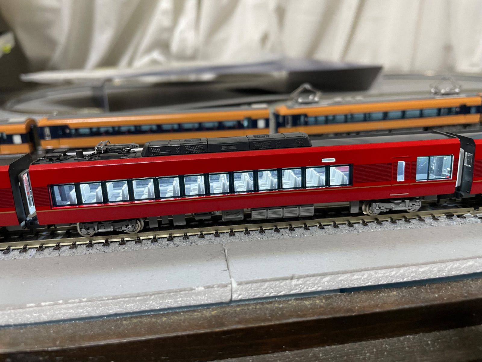 TOMIX近鉄「ひのとり（8両編成）」に室内灯を取り付けます。 - メルカリ