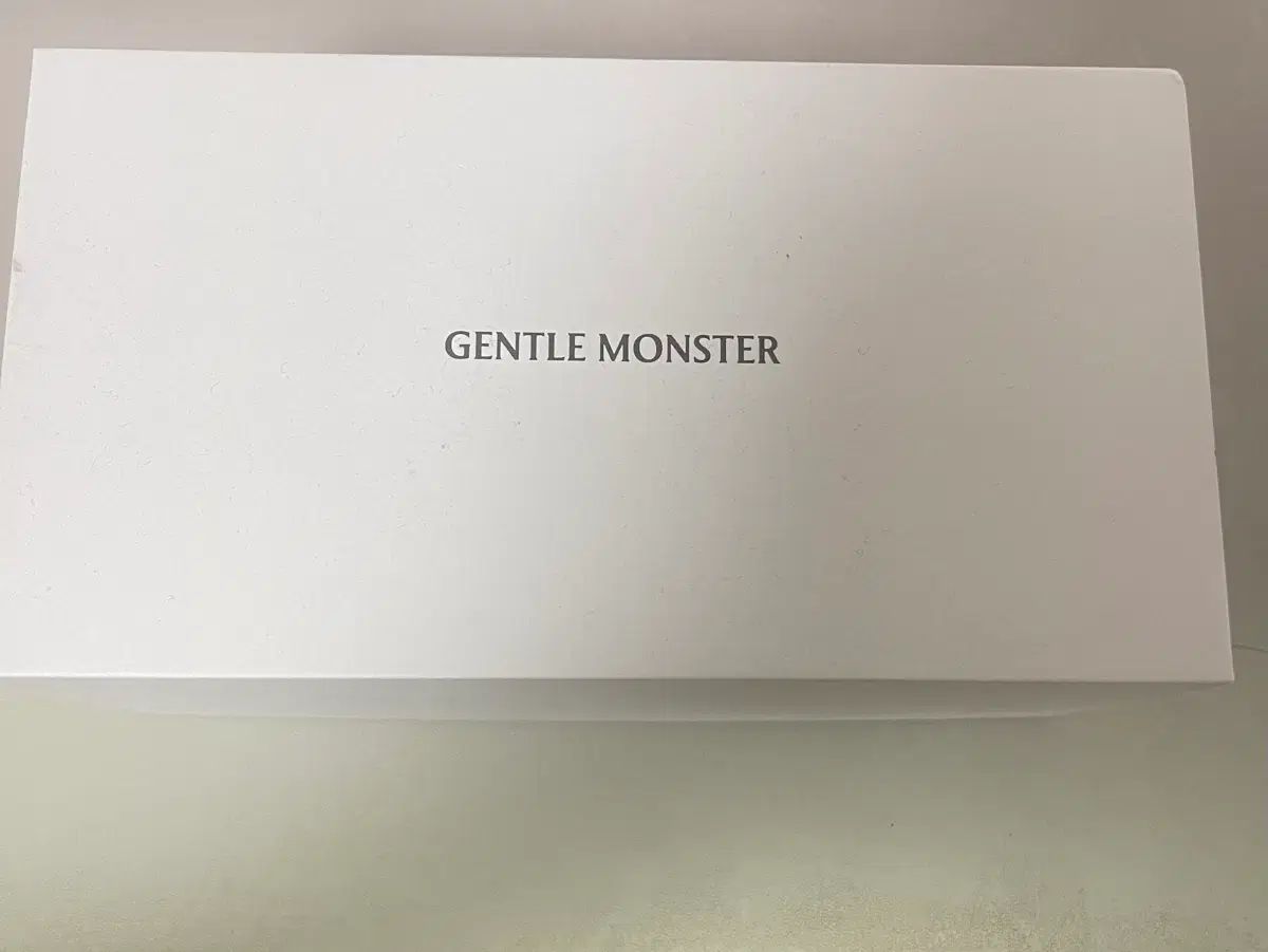 GENTLE MONSTER(ジェントルモンスター) ホーボー 【公式通販】