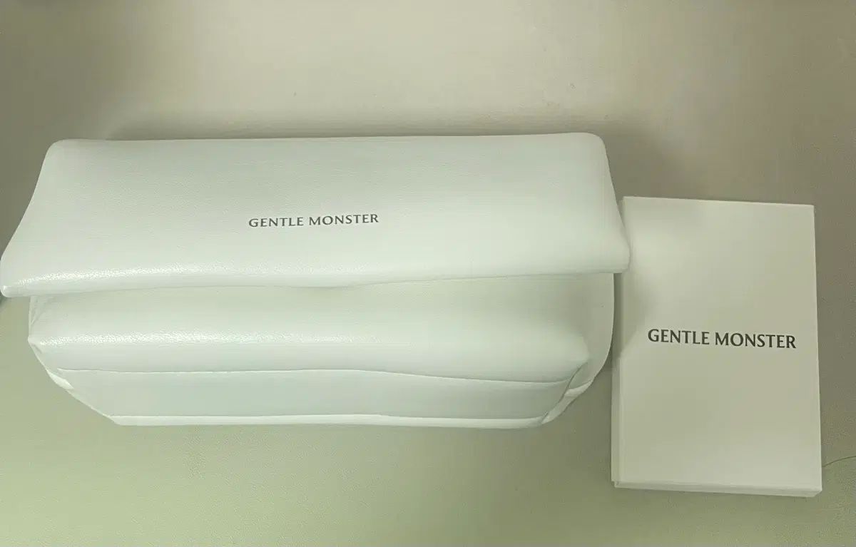 GENTLE MONSTER(ジェントルモンスター) ホーボー 【公式通販】