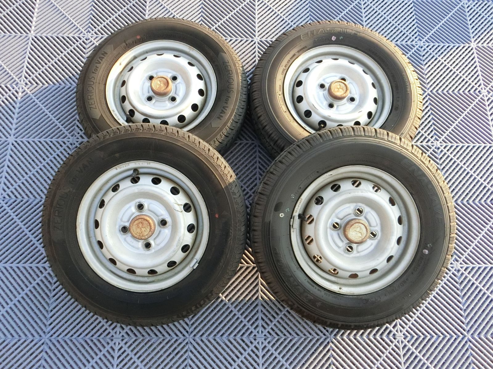 937] 送料無料 12インチ スチールホイール 12×3.5B PCD100 ハブ径 約 