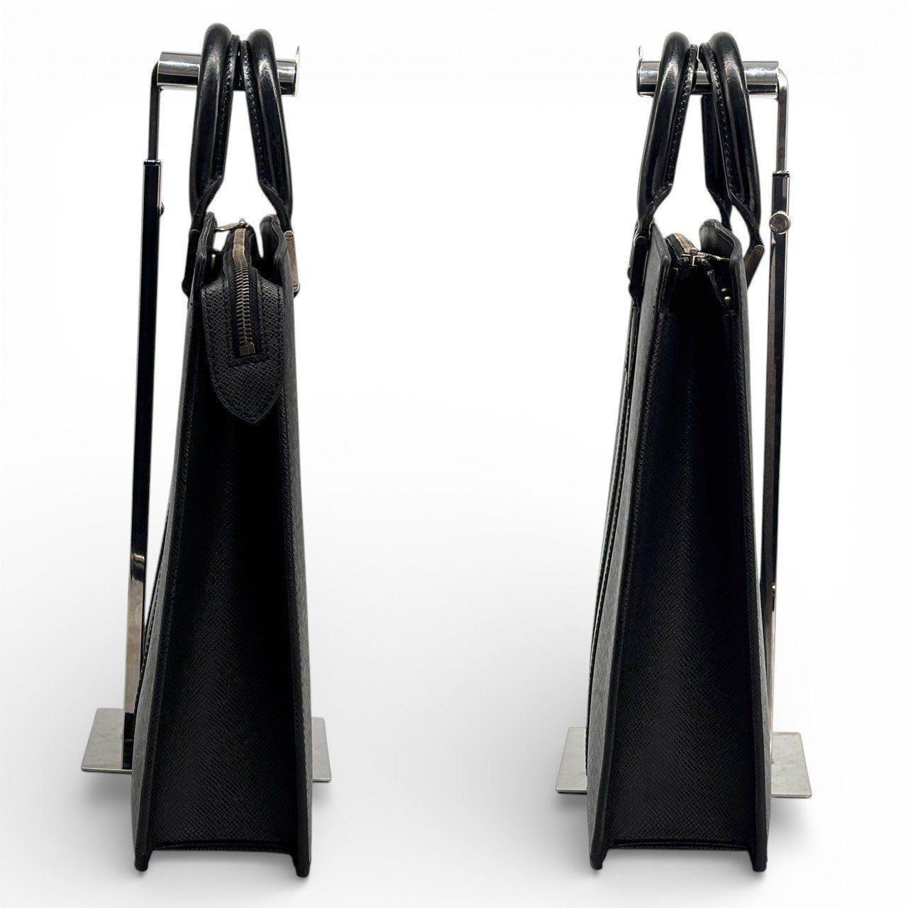 紳士の黒、一点格】 LOUIS VUITTON ビジネスバッグ タイガ ポルト