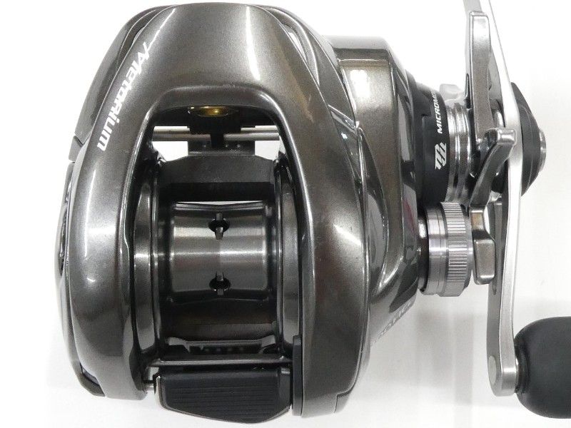 シマノ 23メタニウム 100HG (01-8111230019) 商品の説明※付属品は画像
