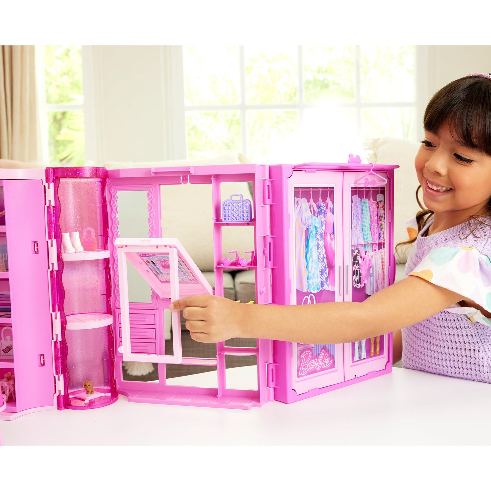  バービー Barbie しゅうのうりょくばつぐん! おしゃれなピンクのドリームクローゼット ドール別売 バービー人形 きせかえ人形 ハウス ままごと ごっこ遊び 3歳から ピンク HXD 59 着せ替え服 アウトフィット ぬいぐるみ