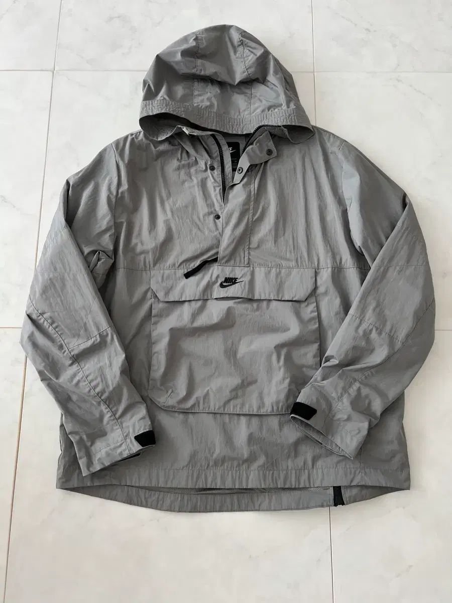 XL NIKE ウーブン アノラック カーキ (DA7379-320)