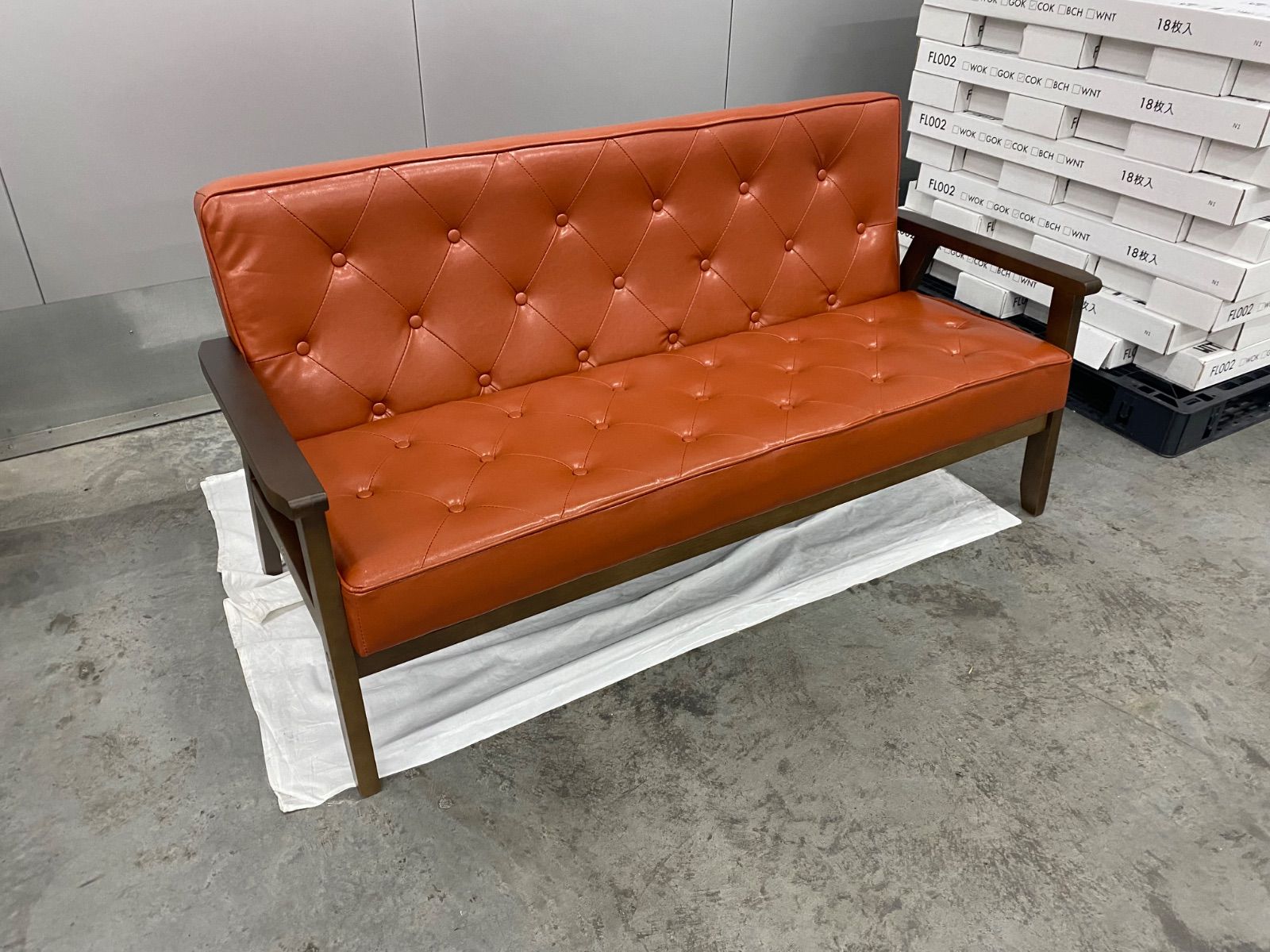 訳アリ アウトレット ソファ 3人掛け 木肘付き PVCレザー 合成皮革 三人掛0206 3 vn001 3p cp