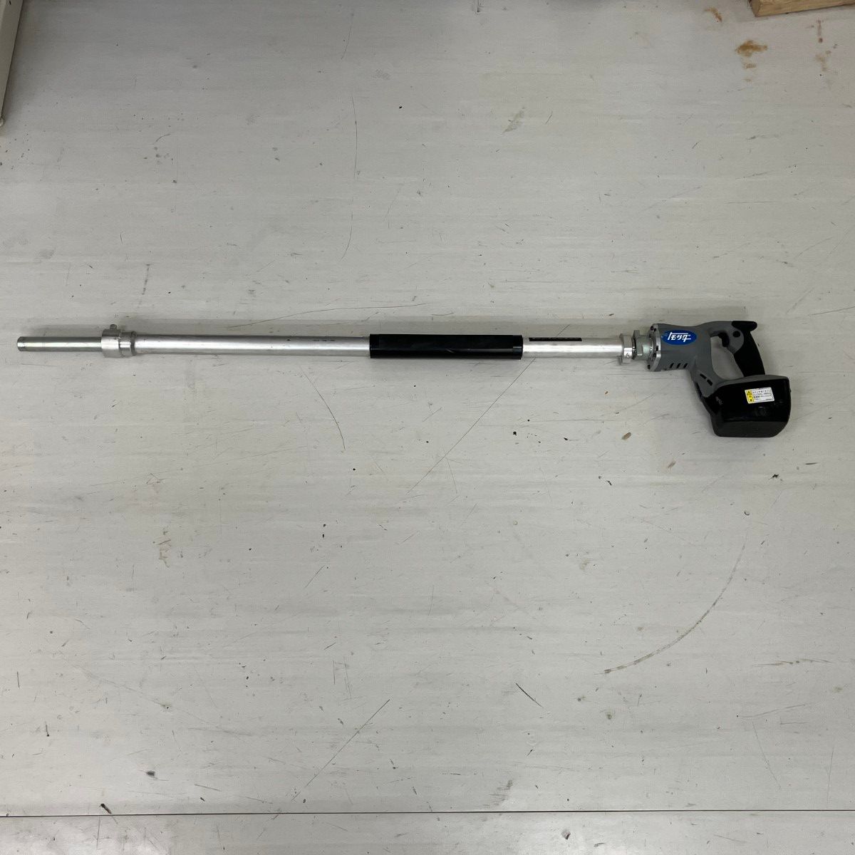 ЗЗ 友定建機 18 v 1800 mm マジックタンパー バッテリーx 2 充電器 ケース付 VS-3-1800