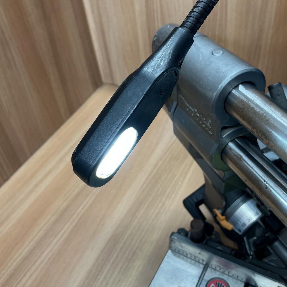  品 makita|マキタ LS 001 GZ 165 mm充電式スライド丸ノコ 40 Vmaｘ 要商品説明必読 204 マルノコ 切断工具 切断機