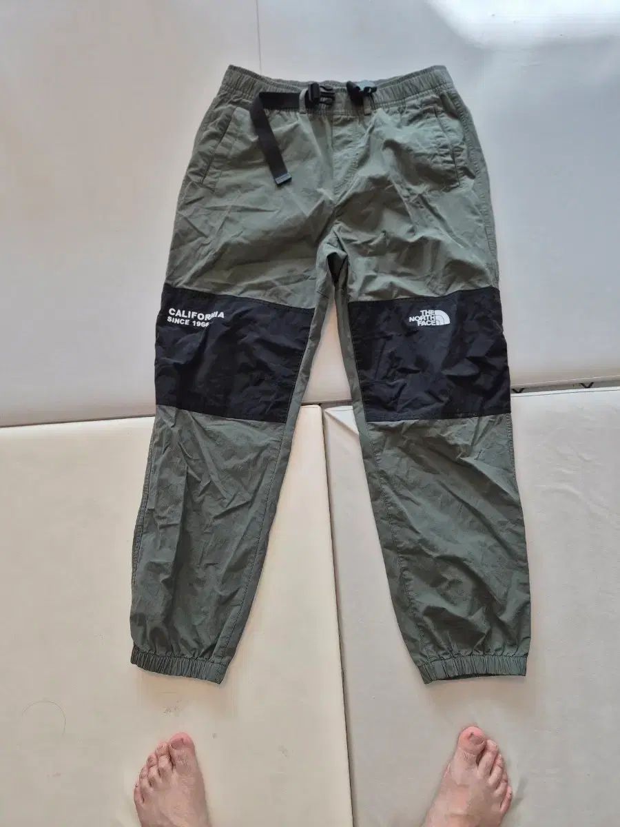 THE NORTH FACE ザノースフェイス 麻パンツ カーキ色