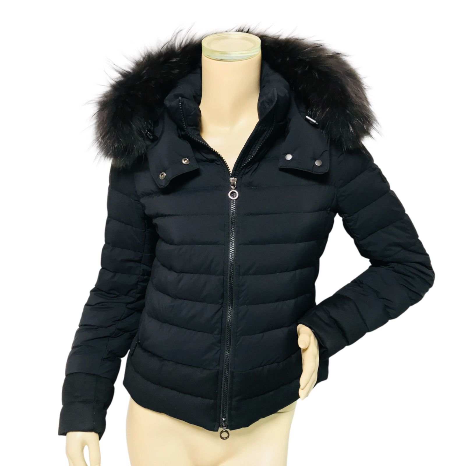美品☆TATRAS・タトラス【VARENA・ヴァレナ】レディース 美品☆TATRAS・タトラス【VARENA・ヴァレナ】レディース